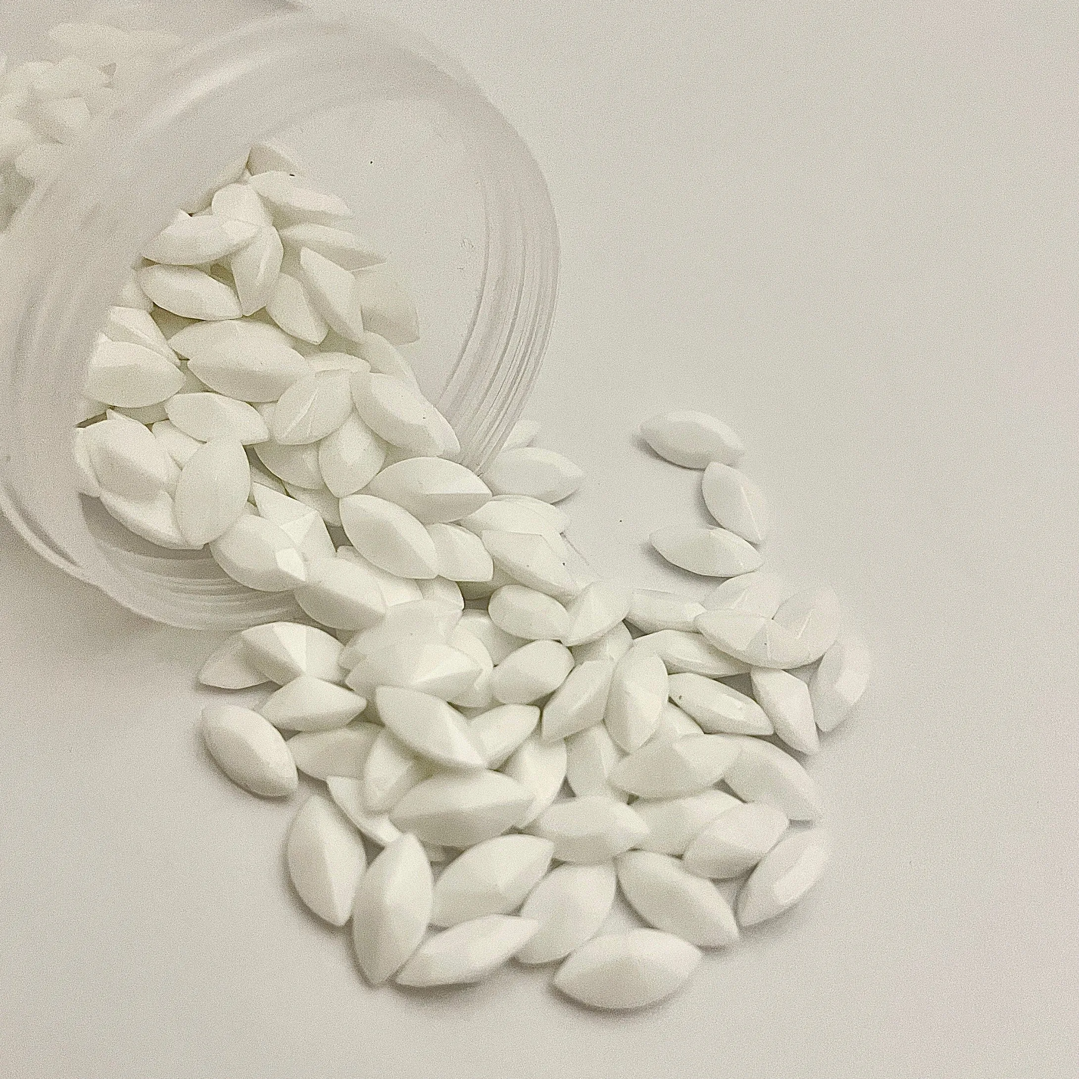 50 pieces of Vintage White Swarovski Crystal Navette 4228 Fancy Stone 10x5mm