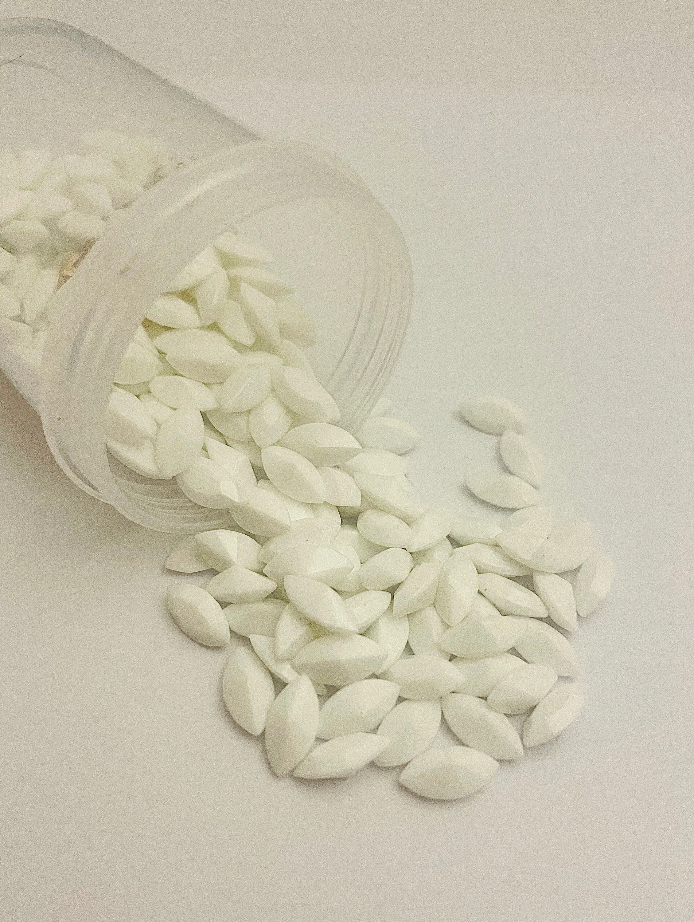 50 pieces of Vintage White Swarovski Crystal Navette 4228 Fancy Stone 10x5mm