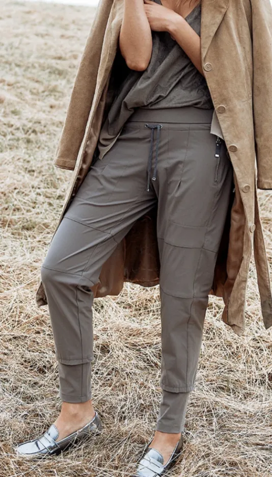 Gallery Couture Travel Pant - Taupe