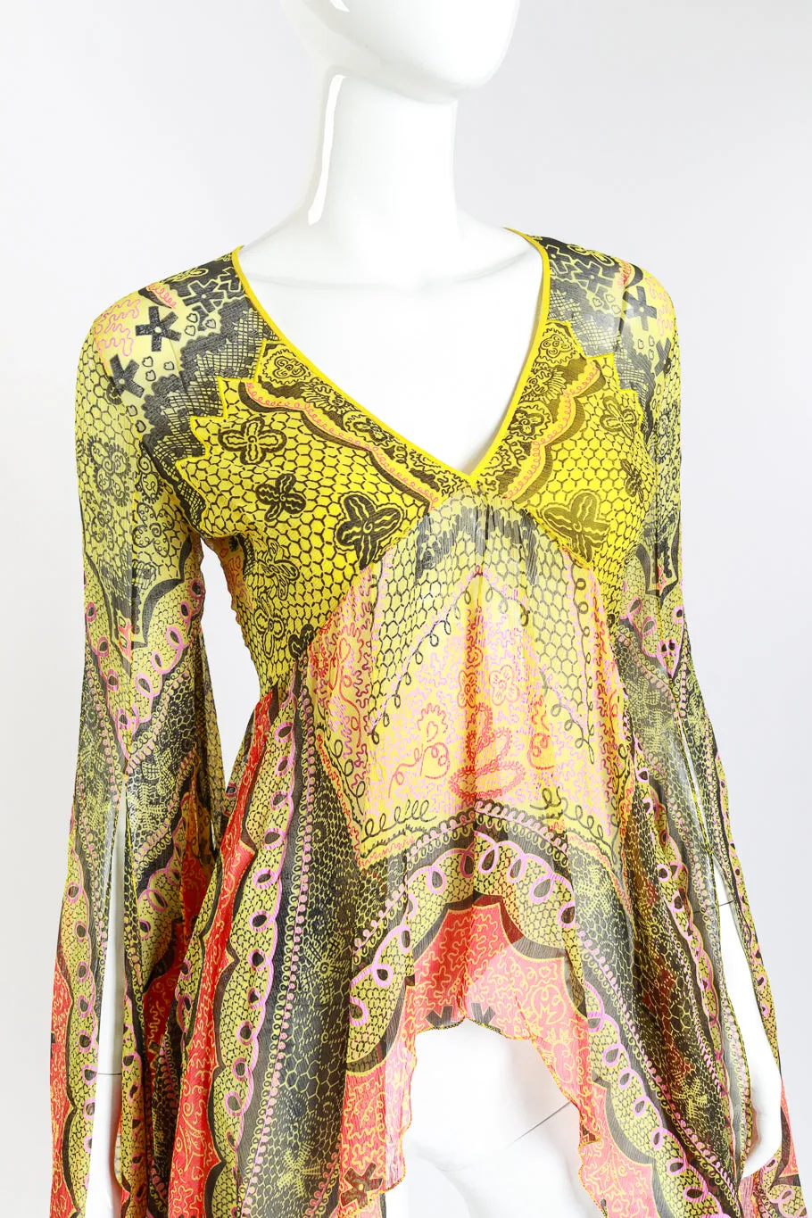 Graphic Bell Sleeve Blouse