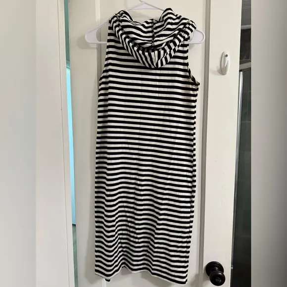 Heart Hips Hooded Sporty Sleeveless Dress EUC