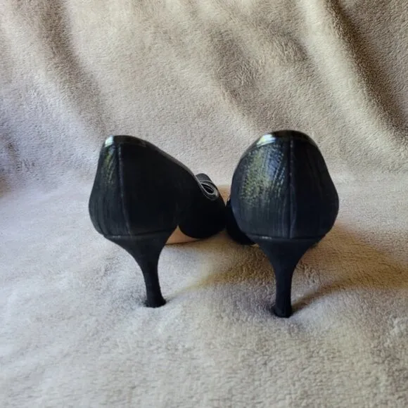 𝅺Roberto Capucci black heels size 7.5