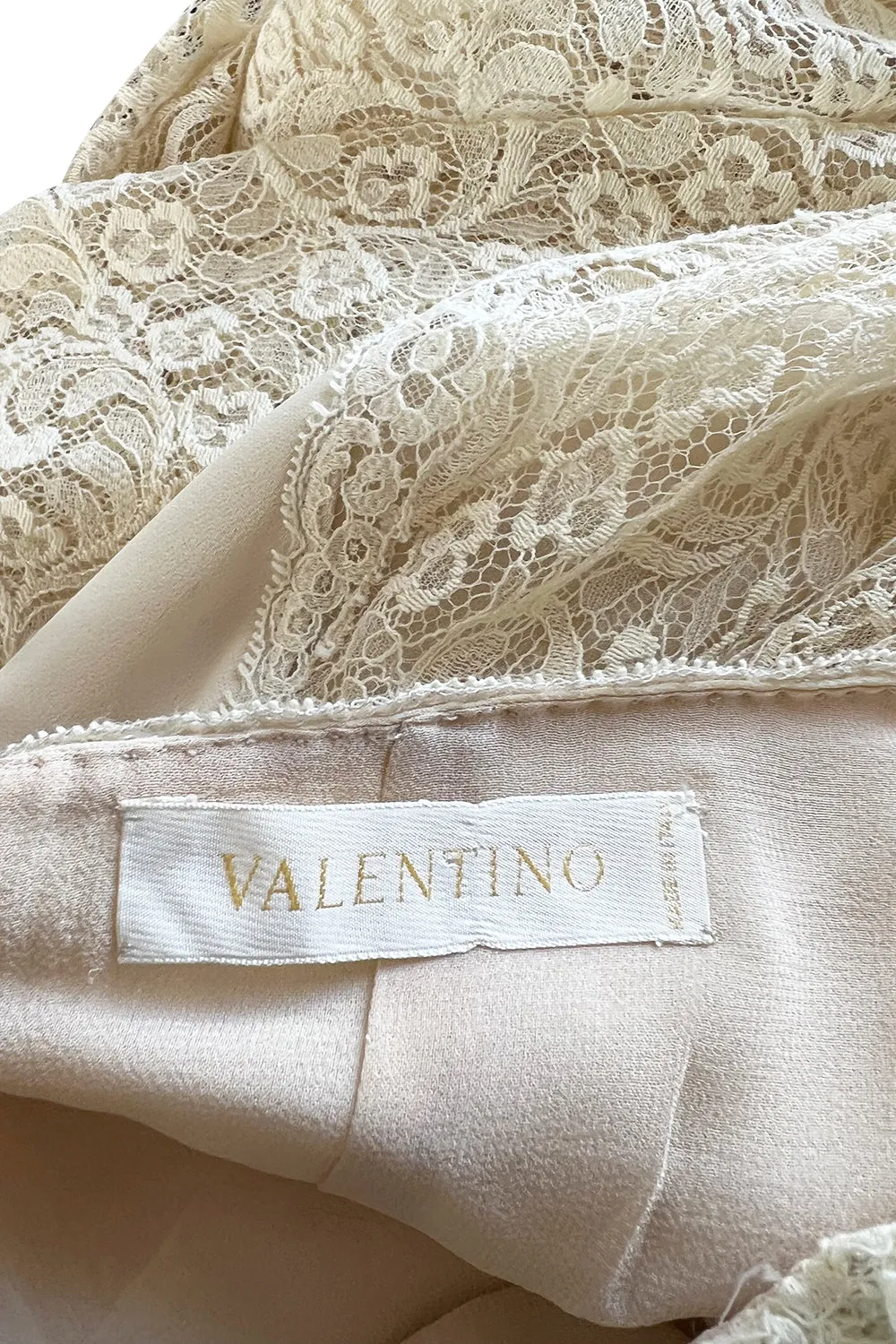 Romantic 2007 Valentino Ivory Silk Chiffon & Lace One Shoulder Bias Cut Dress