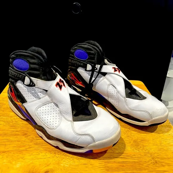 Size 13 - Air Jordan 8 Three-Peat Basketball Fashion Collectible Sporty