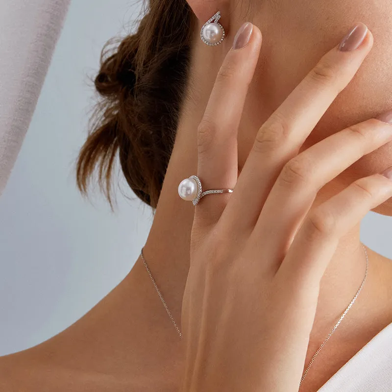 South Sea Pearl 18k Gold Diamond-Encrusted Haute Jewelry Ring