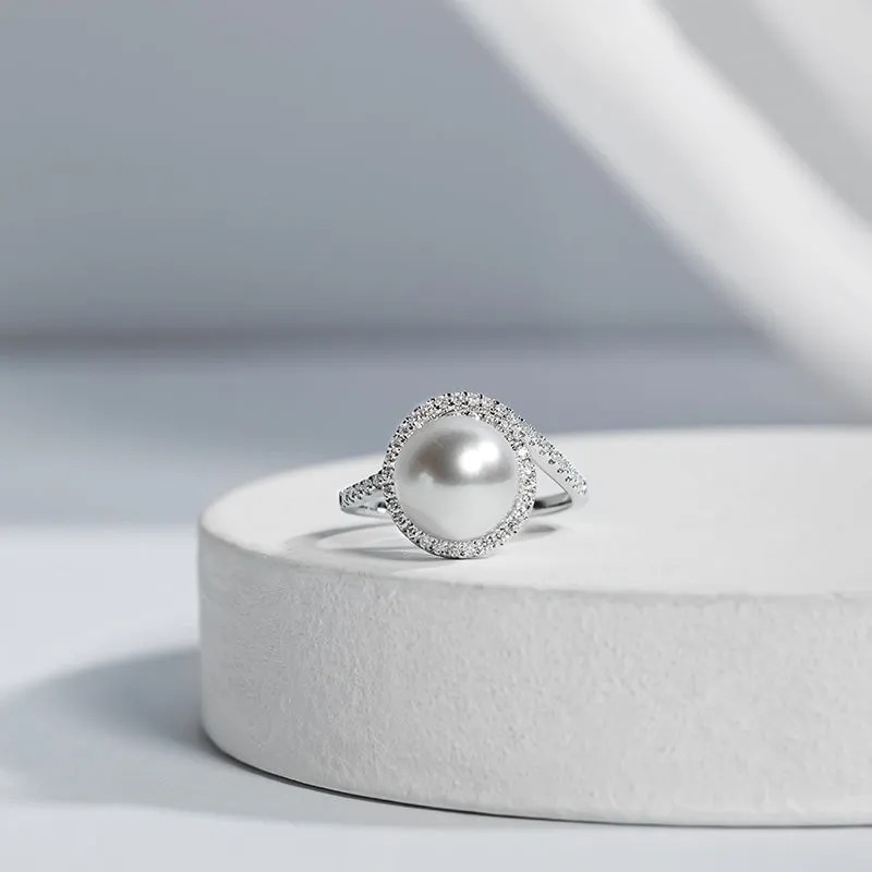 South Sea Pearl 18k Gold Diamond-Encrusted Haute Jewelry Ring