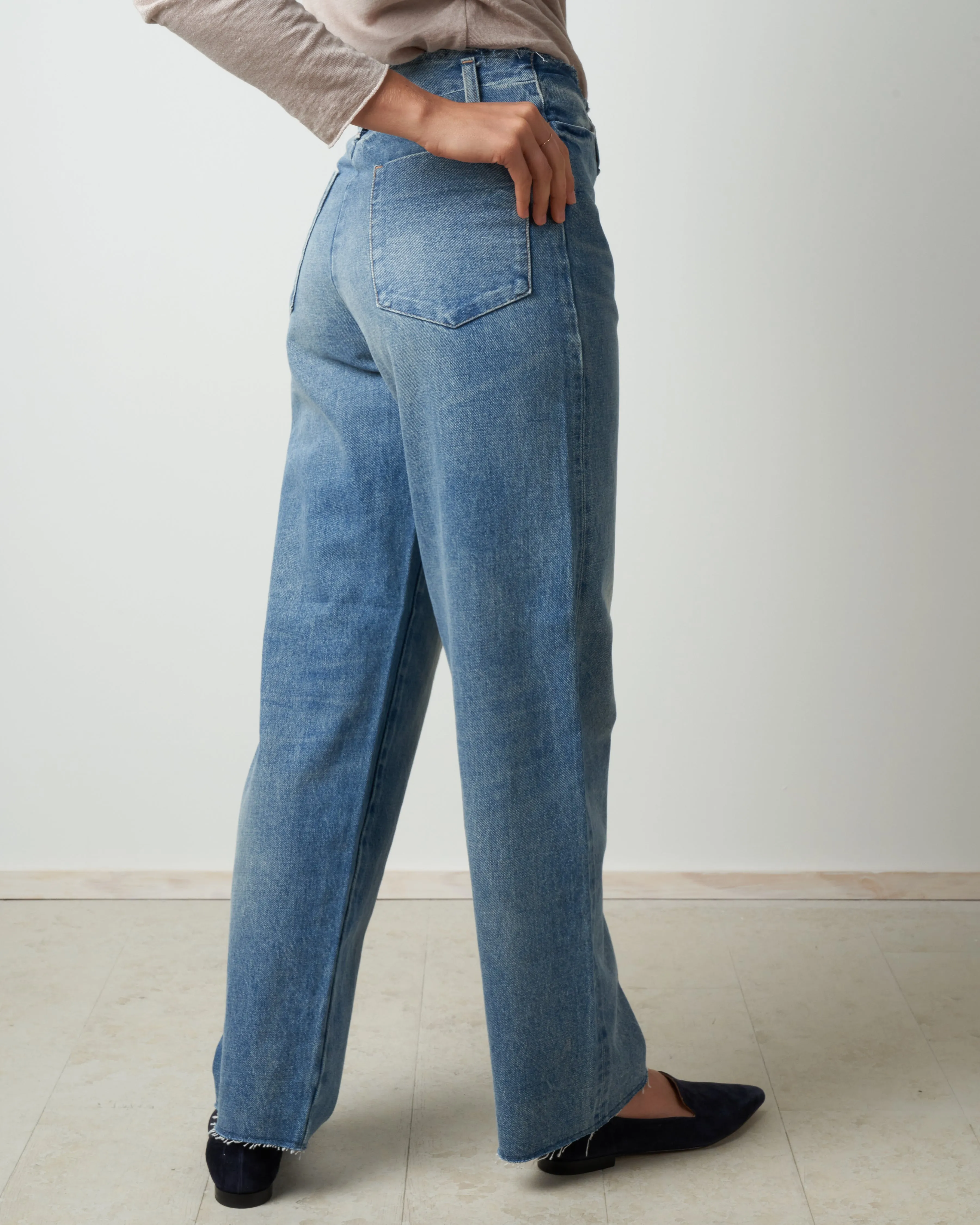 unfinished dad jean - mid wash
